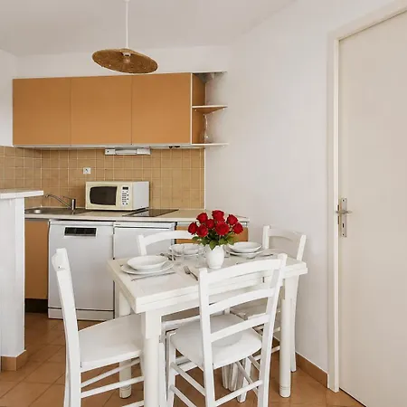 T3 Avec Piscine, Jardin, Parking & Acces Apartament Agde